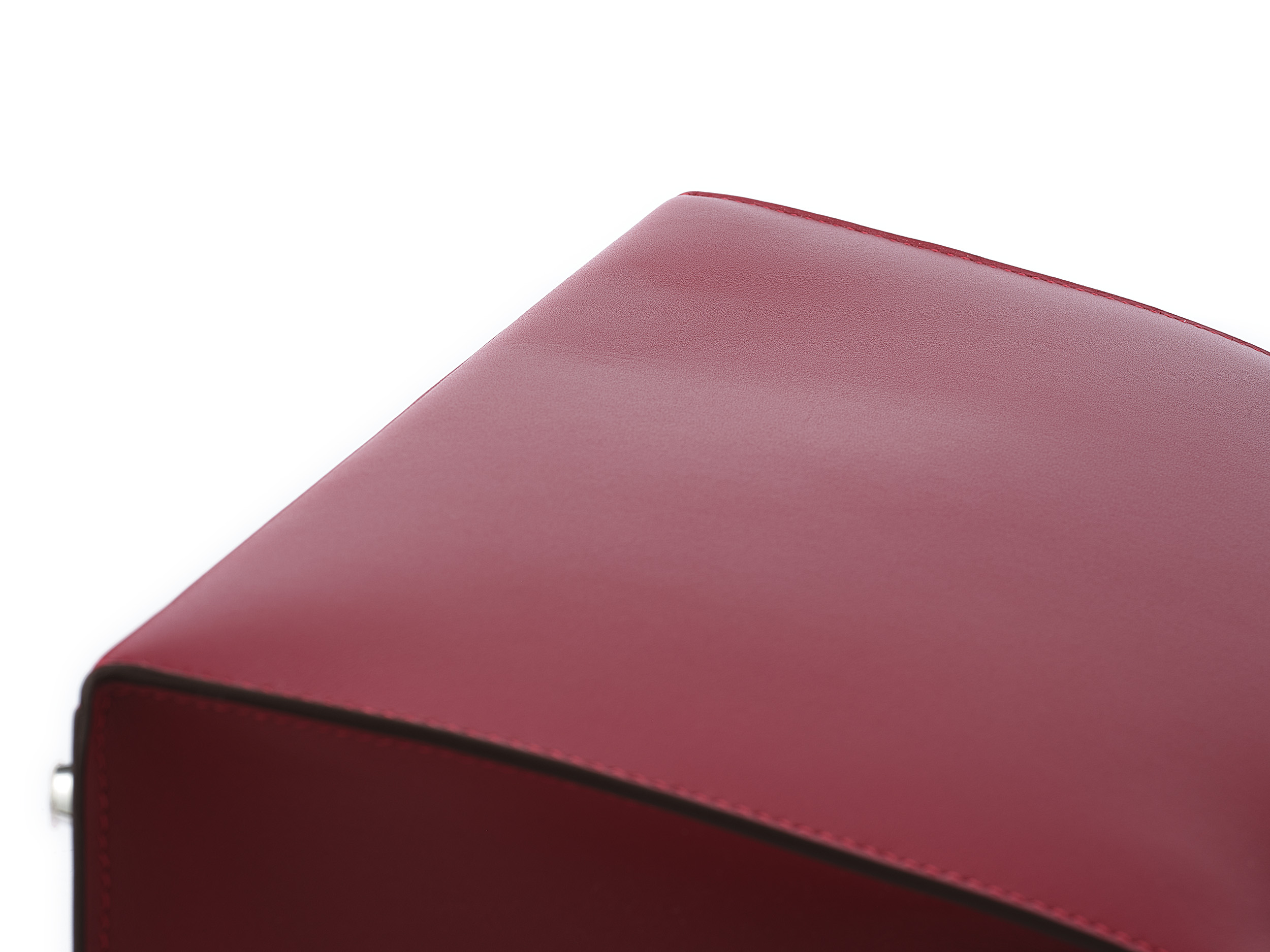 Kelly 28 Rouge Vif Tadelakt